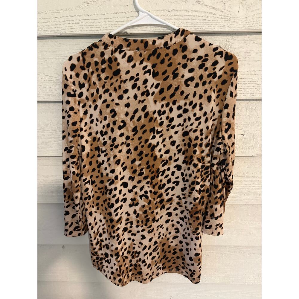 FYLO Leopard Print Zip Front Blouse Top Size Medium Animal Print 3/4 Sleeve - Picture 10 of 10
